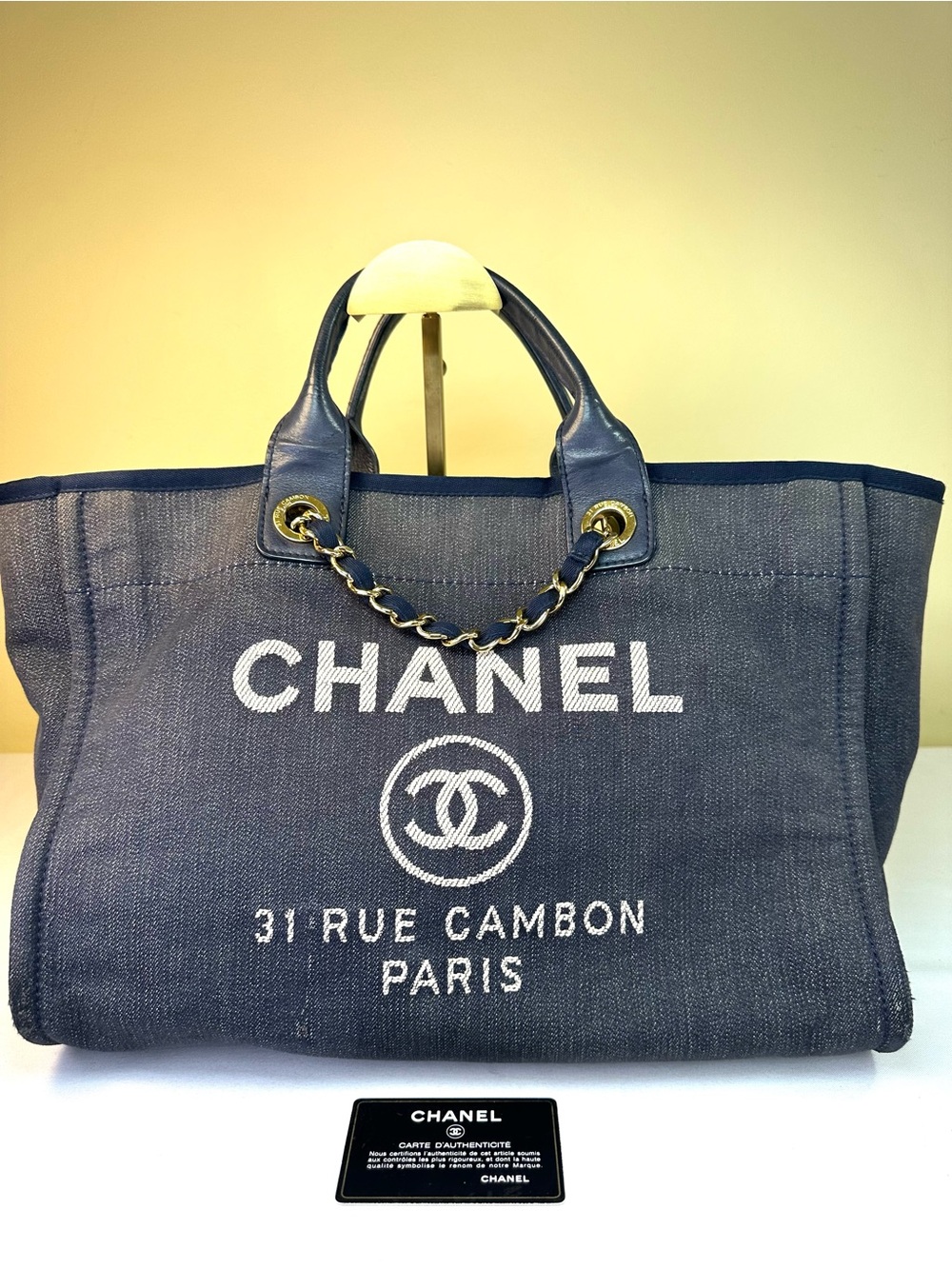 CHANEL Deauville Dark Denim & Navy Leather MM Tote Sticker #17 2012-13 GHW COA - Picture 4 of 17